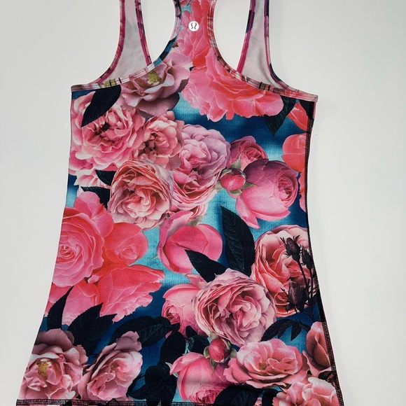Lululemon Floral Tank Top Size 4. - Picture 7 of 7